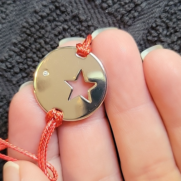 NWOT adjustable red & silver Believe star bracelet - Picture 4 of 4